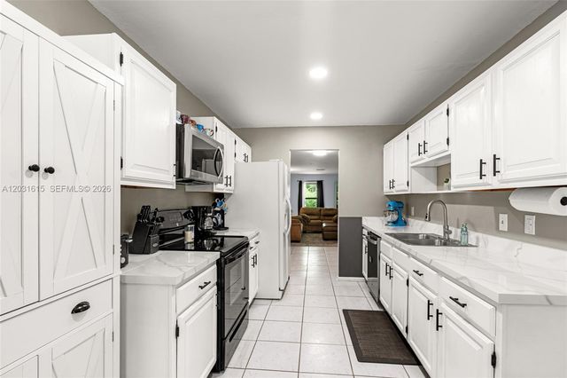 11870 Donlin Drive, Wellington, FL 33414