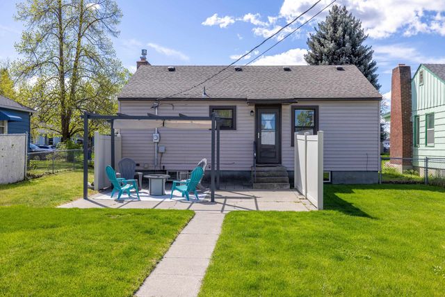 2324 W Providence Ave, Spokane, WA 99205