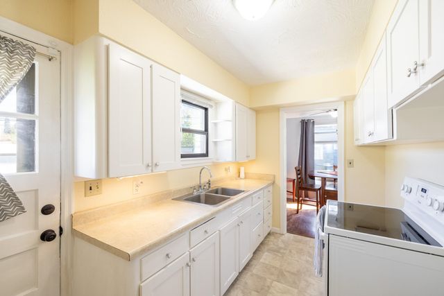 2324 W Providence Ave, Spokane, WA 99205