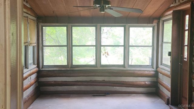 415 Springdale Ave, Colonial Heights, VA 23834