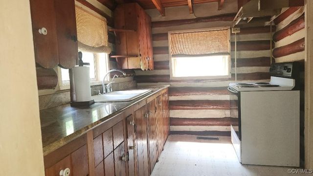415 Springdale Ave, Colonial Heights, VA 23834