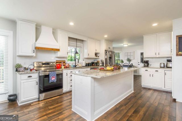 4646 Sherman Allen Way, Gainesville, GA 30507
