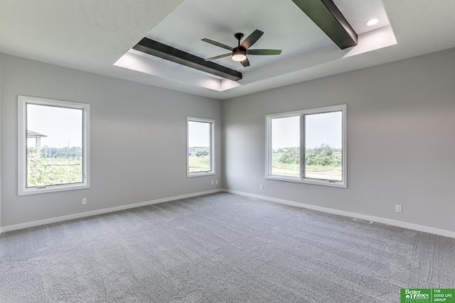 5420 N 213th Street, Elkhorn, NE 68022