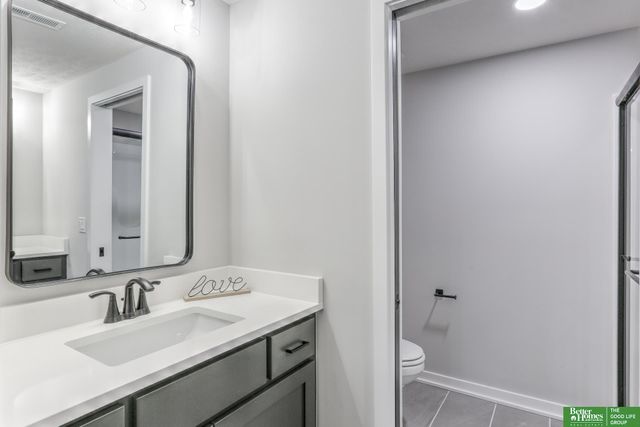 5420 N 213th Street, Elkhorn, NE 68022