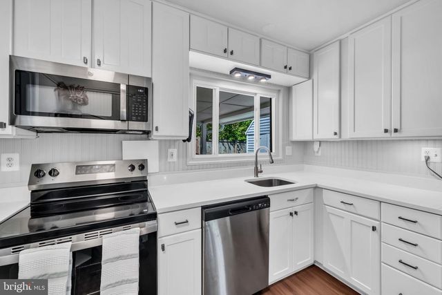7418 BLACKFORD ST, Springfield, VA 22151
