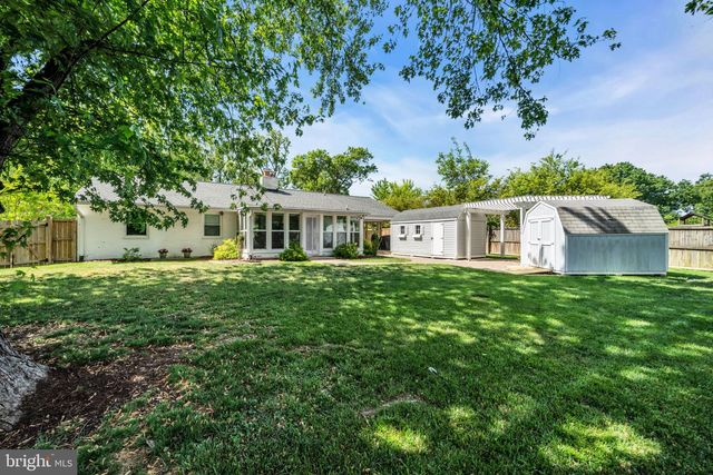 7418 BLACKFORD ST, Springfield, VA 22151
