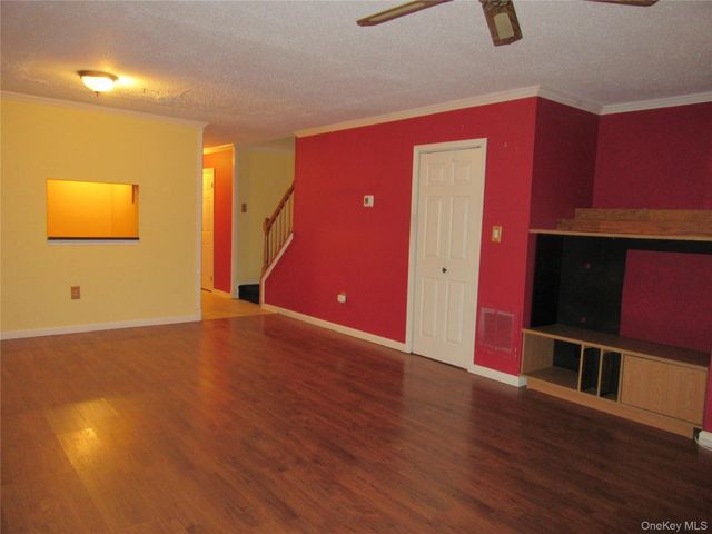 56 Yorkshire Terrace, Washingtonville, NY 10992