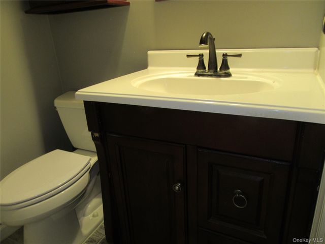 56 Yorkshire Terrace, Washingtonville, NY 10992