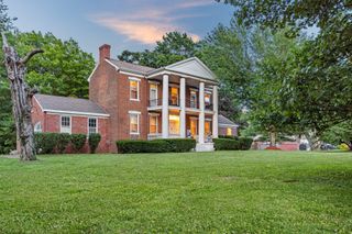 700 10TH ST, Boonville, MO 65233