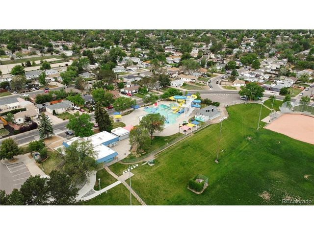 9441 Cedar Ct, Thornton, CO 80229