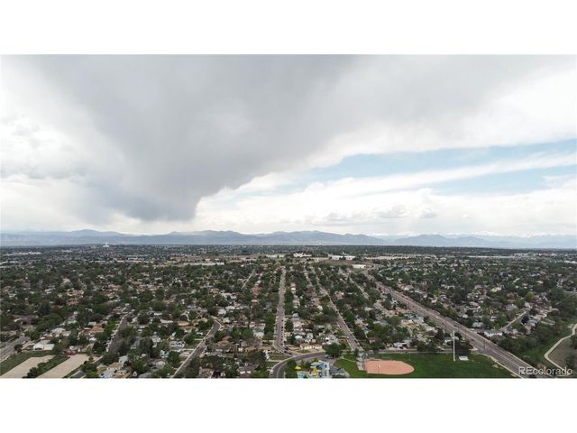 9441 Cedar Ct, Thornton, CO 80229