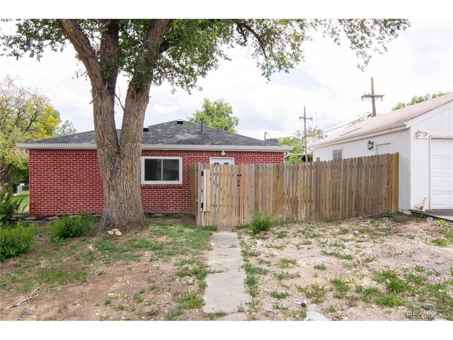 9441 Cedar Ct, Thornton, CO 80229