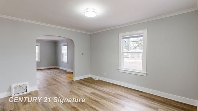 1622 maine Street, Saginaw, MI 48602