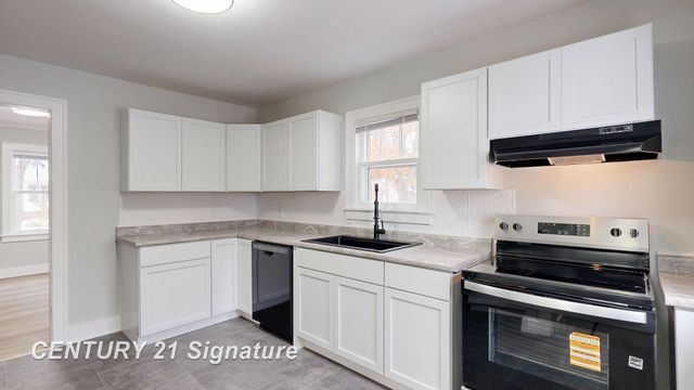 1622 maine Street, Saginaw, MI 48602