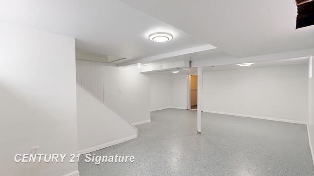 1622 maine Street, Saginaw, MI 48602