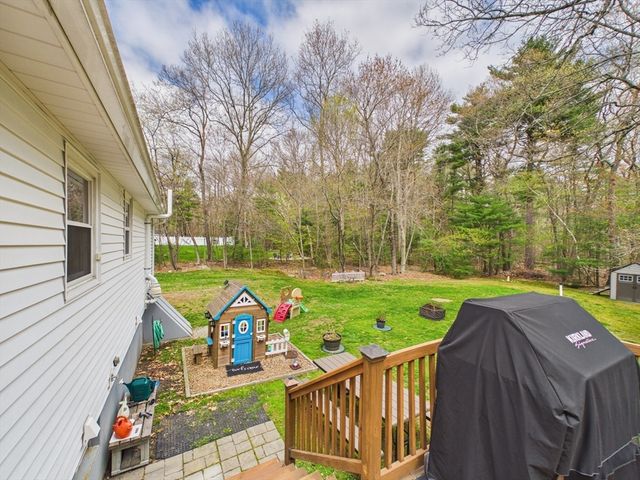 9 Black Brook Road, Easton, MA 02375