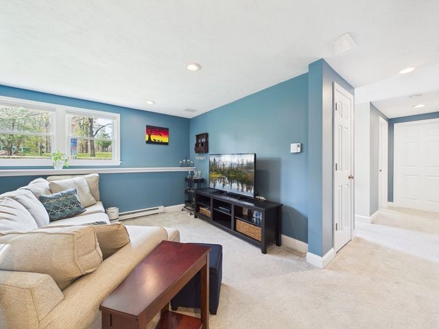 9 Black Brook Road, Easton, MA 02375