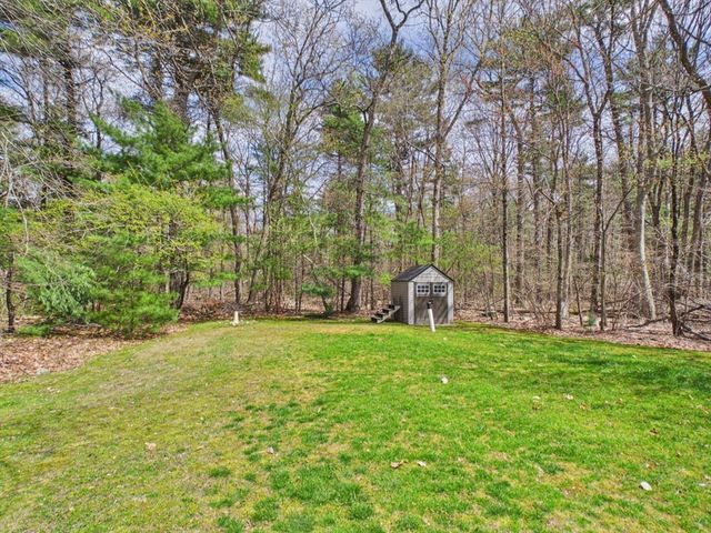 9 Black Brook Road, Easton, MA 02375