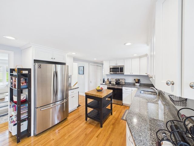 9 Black Brook Road, Easton, MA 02375