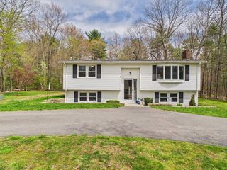 9 Black Brook Road, Easton, MA 02375