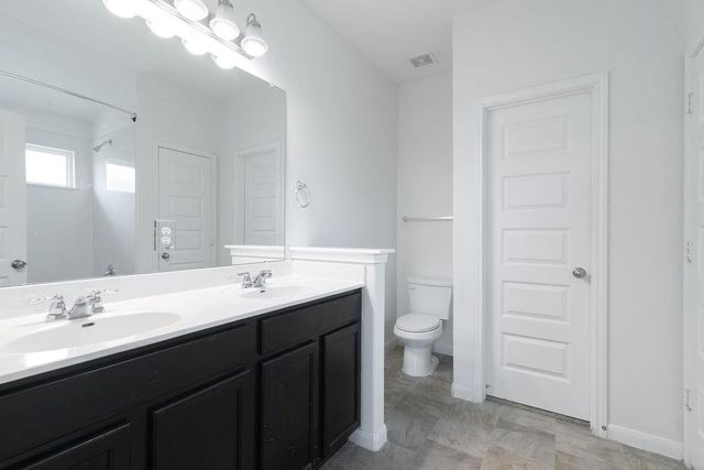 112 Hawkins CT, Hutto, TX 78634
