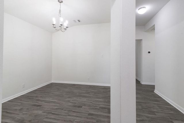 112 Hawkins CT, Hutto, TX 78634