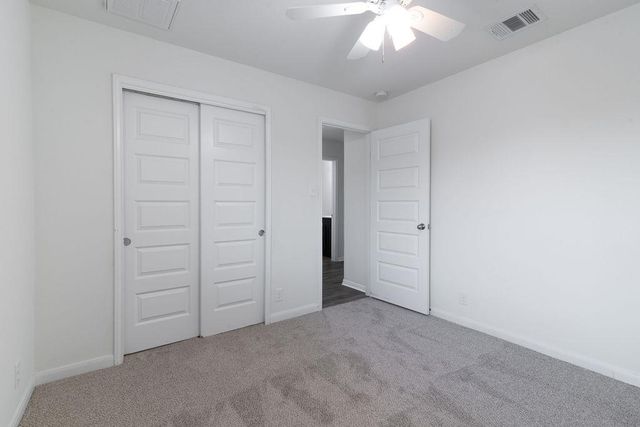 112 Hawkins CT, Hutto, TX 78634