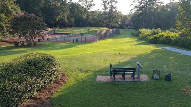 158 Maribeau Square, Atlanta, GA 30327