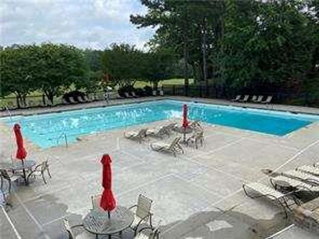 158 Maribeau Square, Atlanta, GA 30327