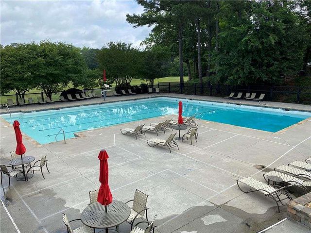 158 Maribeau Square, Atlanta, GA 30327