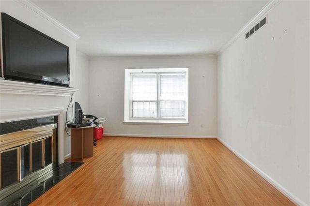 158 Maribeau Square, Atlanta, GA 30327