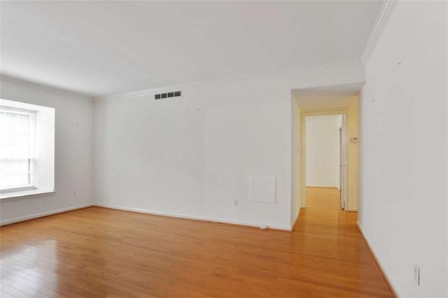 158 Maribeau Square, Atlanta, GA 30327