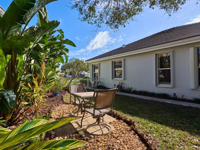 7488 SE Waxberry Circle, Hobe Sound, FL 33455