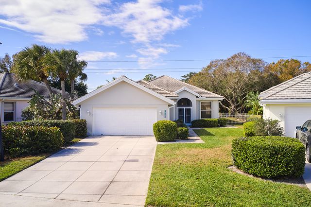 7488 SE Waxberry Circle, Hobe Sound, FL 33455