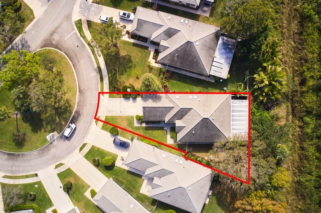 7488 SE Waxberry Circle, Hobe Sound, FL 33455