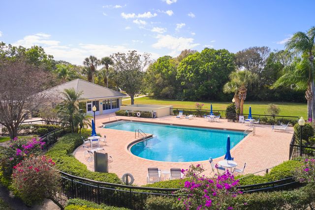 7488 SE Waxberry Circle, Hobe Sound, FL 33455