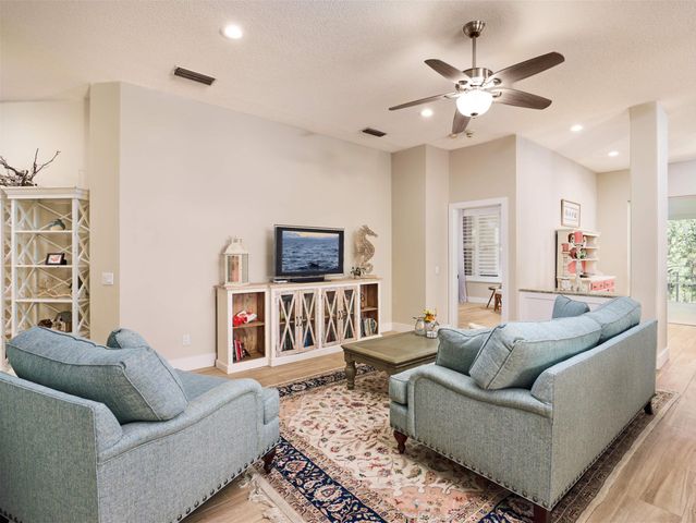 7488 SE Waxberry Circle, Hobe Sound, FL 33455