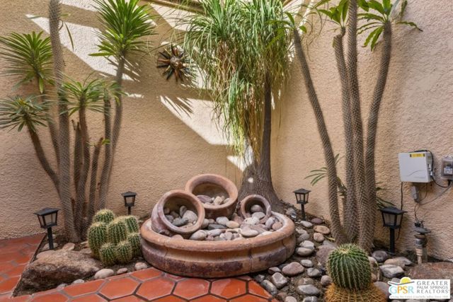 6 Palomas Drive, Rancho Mirage, CA 92270