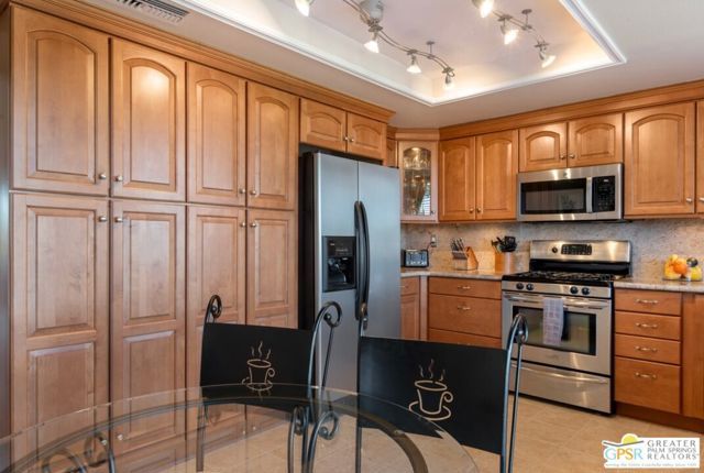 6 Palomas Drive, Rancho Mirage, CA 92270