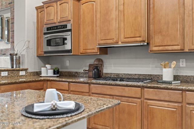 40704 N CLUB POINTE Drive, Anthem, AZ 85086