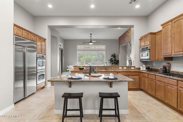 40704 N CLUB POINTE Drive, Anthem, AZ 85086