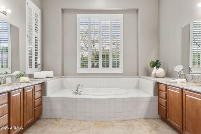 40704 N CLUB POINTE Drive, Anthem, AZ 85086