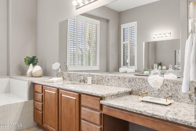 40704 N CLUB POINTE Drive, Anthem, AZ 85086
