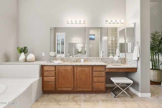 40704 N CLUB POINTE Drive, Anthem, AZ 85086