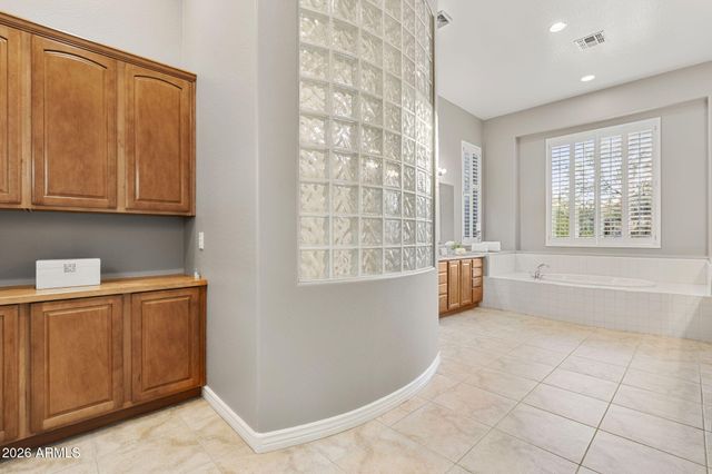 40704 N CLUB POINTE Drive, Anthem, AZ 85086