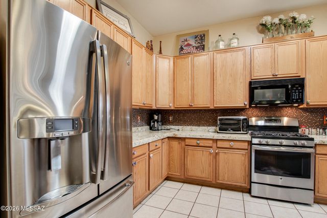 16225 S Sheffield Drive, Vail, AZ 85641