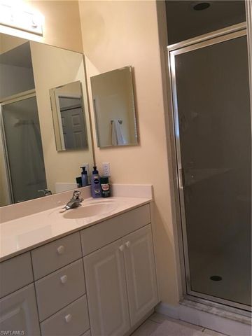 500 Robin Hood CIR 202, Naples, FL 34104
