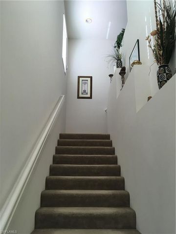 500 Robin Hood CIR 202, Naples, FL 34104