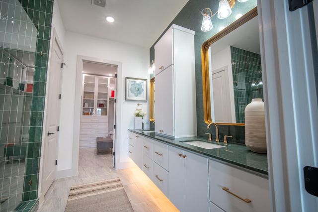 1720 Sedola Lane, Houston, TX 77055