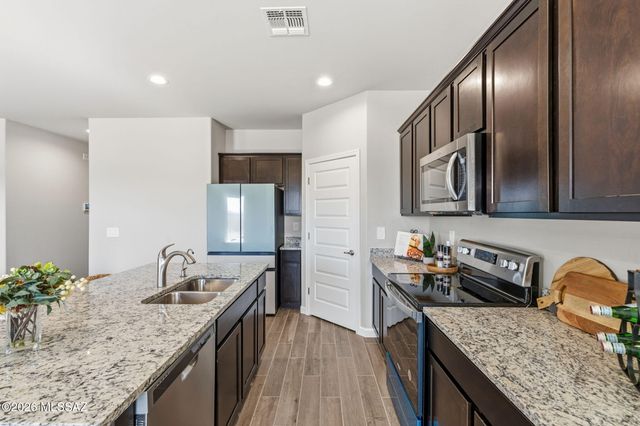 17101 W Gatling Road, Marana, AZ 85653